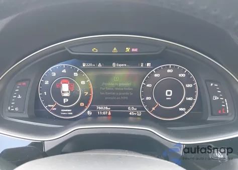 2017 Audi Q7 3.0T Premium z USA, uszkodzony, nr VIN WA1LAAF73HD052127